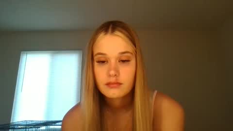 cocostreams online show from April 7, 10:09 pm