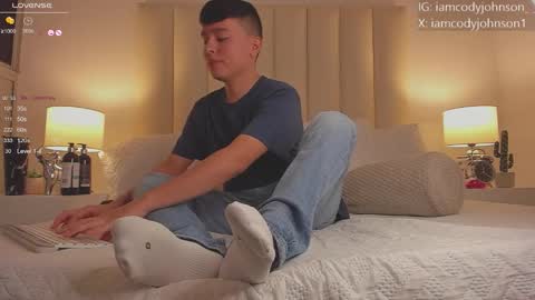 Snapshot of cody_johnsonn_ chatting on October 26, 12:05 am CODY online show from October 26, 12:05 am