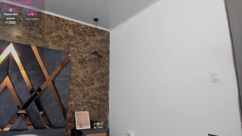 Snapshot of codyywalker chatting on January 22, 11:32 pm Cody Walker online show from January 22, 11:32 pm