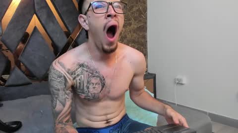 Snapshot of codyywalker chatting on January 27, 9:22 pm Cody Walker online show from January 27, 9:22 pm