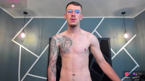 Snapshot of codyywalker chatting on September 17, 5:47 pm Cody Walker online show from September 17, 5:47 pm