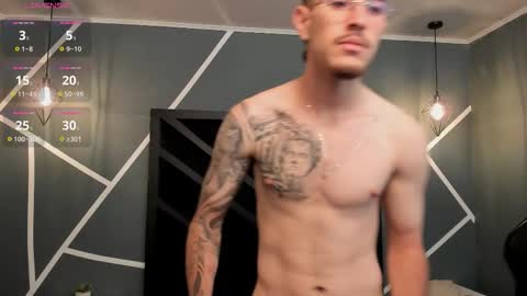 Snapshot of codyywalker chatting on October 4, 6:17 pm Cody Walker online show from October 4, 6:17 pm