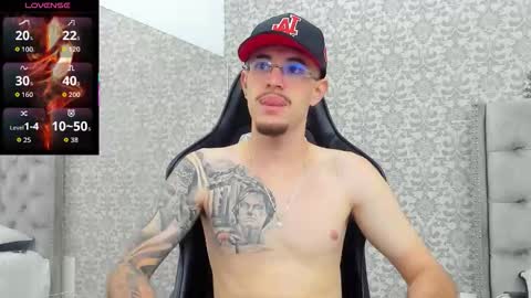 Snapshot of codyywalker chatting on November 13, 6:18 pm Cody Walker online show from November 13, 6:18 pm