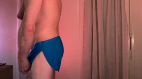 Snapshot of coldsweats chatting on January 26, 2:45 am coldsweats online show from January 26, 2:45 am