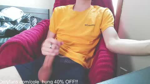Snapshot of cole_hung chatting on July 23, 9:46 pm cole_hung online show from July 23, 9:46 pm
