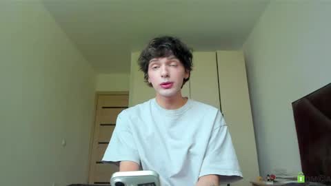 Snapshot of colestorm_ chatting on May 14, 10:11 am COLE - ig online show from May 14, 10:11 am