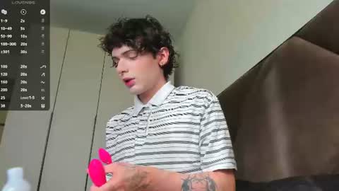 Snapshot of colestorm_ chatting on July 10, 4:17 am COLE - ig online show from July 10, 4:17 am