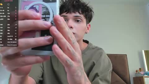 Snapshot of colestorm_ chatting on August 6, 4:03 am COLE - ig online show from August 6, 4:03 am
