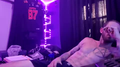 colevan2390 online show from November 13, 1:10 pm