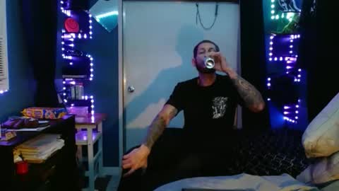 Snapshot of colevan2390 chatting on January 8, 6:59 am colevan2390 online show from January 8, 6:59 am