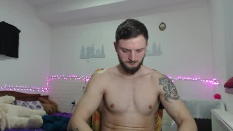 colin hopex  online show from February 10, 9:04 pm