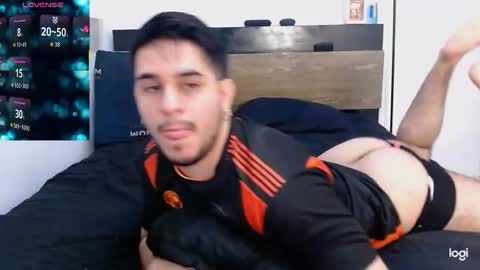 colin_lewisss online show from March 17, 6:44 pm