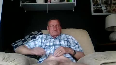 colinbeech online show from June 17, 8:50 am