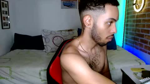 IG  online show from February 25, 11:11 pm