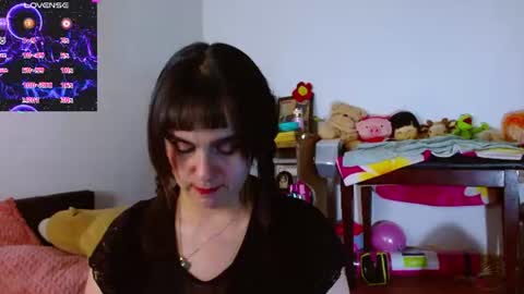 Collette online show from July 12, 10:45 pm