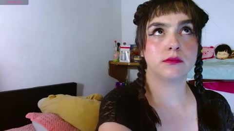 Collette online show from July 19, 9:51 pm