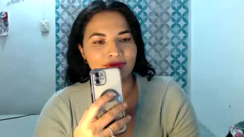 Snapshot of colombi4spice chatting on October 16, 11:50 pm viviana online show from October 16, 11:50 pm