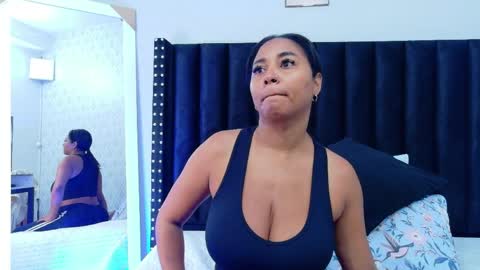 Snapshot of colombia_mommy_ chatting on May 6, 12:21 pm GRETCHEN online show from May 6, 12:21 pm