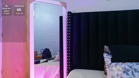 Snapshot of colombia_mommy_ chatting on May 9, 12:10 pm GRETCHEN online show from May 9, 12:10 pm