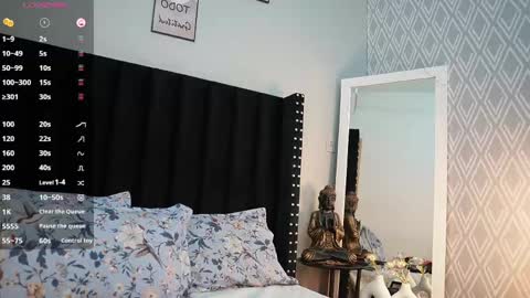 Snapshot of colombia_mommy_ chatting on June 5, 12:22 pm GRETCHEN online show from June 5, 12:22 pm