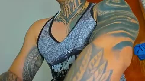 Snapshot of colombian_monster_cock chatting on September 23, 3:31 am camilo online show from September 23, 3:31 am
