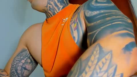 Snapshot of colombian_monster_cock chatting on October 5, 1:26 am camilo online show from October 5, 1:26 am