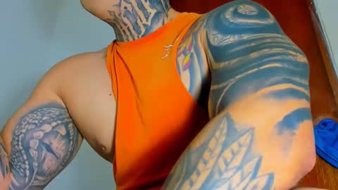 Snapshot of colombian_monster_cock chatting on October 5, 10:29 pm camilo online show from October 5, 10:29 pm