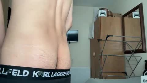 scorpioblackice online show from September 15, 1:44 pm