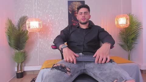 Snapshot of colt_perci chatting on January 21, 4:10 am colt_perci online show from January 21, 4:10 am