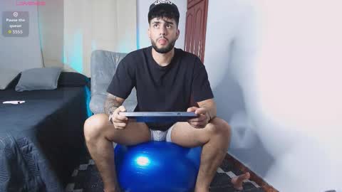 Snapshot of colt_perci chatting on November 20, 12:00 am colt_perci online show from November 20, 12:00 am