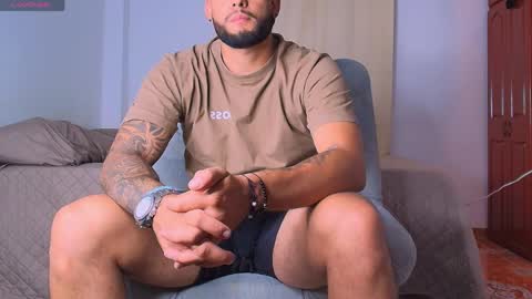 colt_perci online show from April 29, 4:49 am