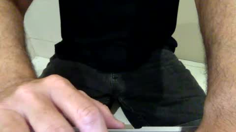 Snapshot of come1983 chatting on June 29, 2:17 pm come1983 online show from June 29, 2:17 pm