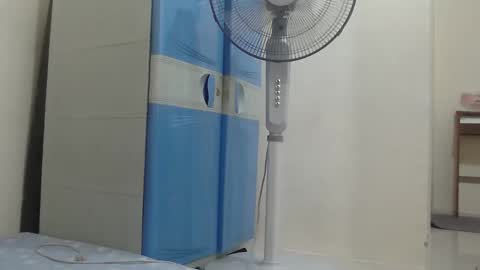 Snapshot of comeherebaby22 chatting on February 8, 4:32 pm Your Forever Baby online show from February 8, 4:32 pm