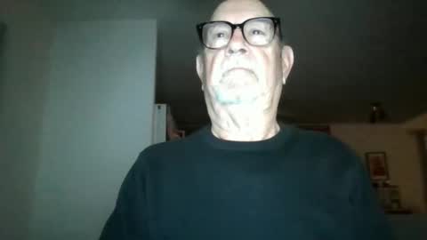 Snapshot of comeonmymouth chatting on January 8, 1:02 pm comeonmymouth online show from January 8, 1:02 pm