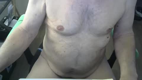 Snapshot of comeonmymouth chatting on February 21, 8:43 pm comeonmymouth online show from February 21, 8:43 pm