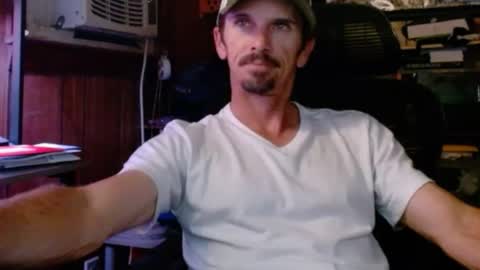 Snapshot of comic_king27 chatting on June 25, 2:00 am Nelson or ComicKing and sometime Peachy143 online show from June 25, 2:00 am