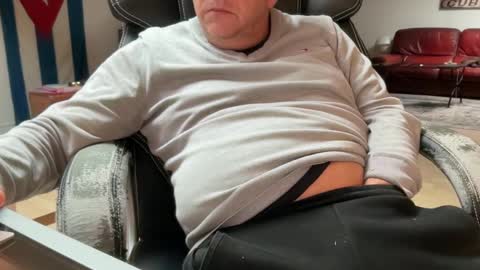 Snapshot of compay69 chatting on December 10, 9:23 am compay69 online show from December 10, 9:23 am