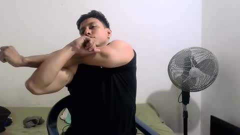 Snapshot of conde2710 chatting on October 4, 12:08 am ELCONDE online show from October 4, 12:08 am