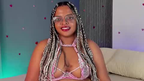 conielaurenth online show from February 16, 9:05 pm