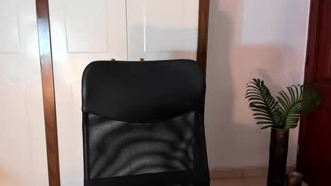 conielaurenth online show from September 23, 5:21 am