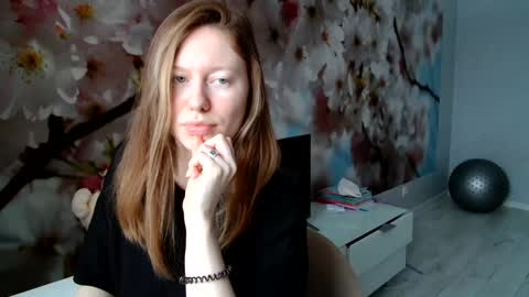 Snapshot of connie_daw chatting on January 19, 9:33 am Connie Daw online show from January 19, 9:33 am