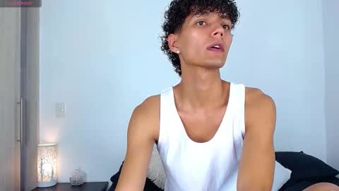 Snapshot of connor_garrett chatting on November 27, 2:24 am Connor online show from November 27, 2:24 am