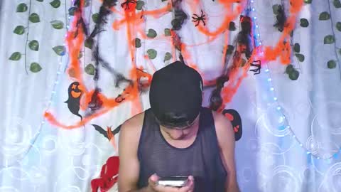 Snapshot of connor_michael chatting on October 11, 8:29 pm connor_michael online show from October 11, 8:29 pm