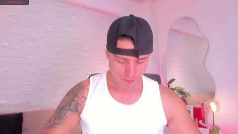 Connor Smith online show from April 29, 11:22 pm
