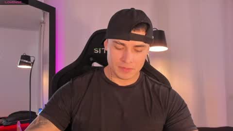 Connor Smith online show from June 25, 2:21 pm