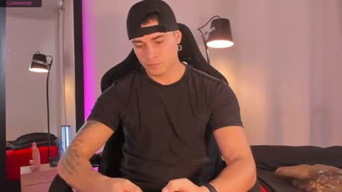 Connor Smith online show from July 1, 3:23 pm