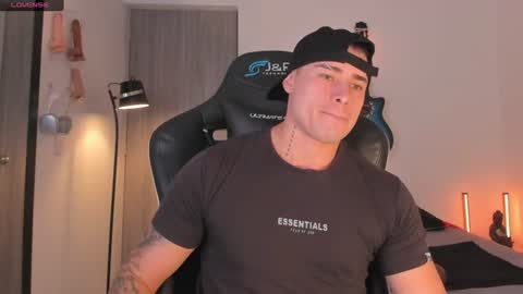 Connor Smith online show from August 4, 1:46 pm