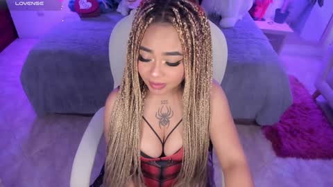 Snapshot of conny_curly chatting on January 12, 4:08 pm Conny online show from January 12, 4:08 pm