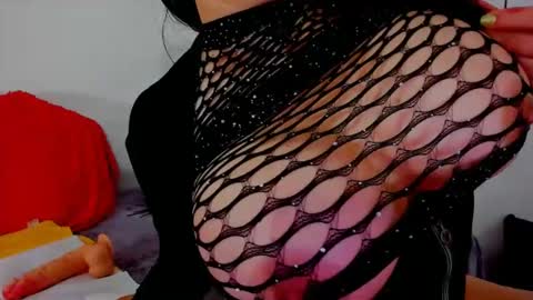 Snapshot of connyhot69 chatting on December 27, 11:28 am CONNY online show from December 27, 11:28 am