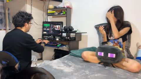 conor_taylor_ online show from September 17, 2:41 pm